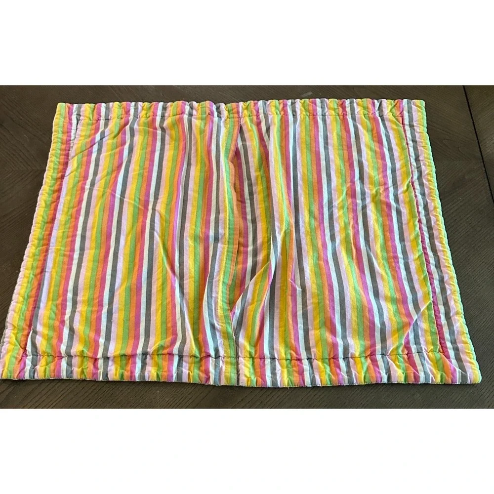 Vintage Bright Circo Twin Animal Zoo Print Quilt and Pillowcase Bedding 2 Pieces